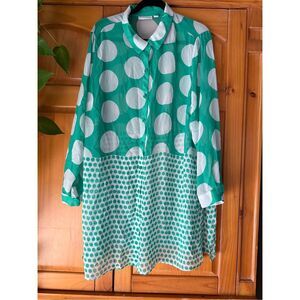 Susan Graver Blouse  Woman Kelly Green Polka Dot Semi Sheer Button Up Tunic SZ 2